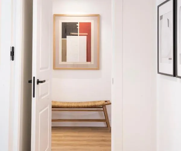 Donoso Cortes & Free Parking By Ele *